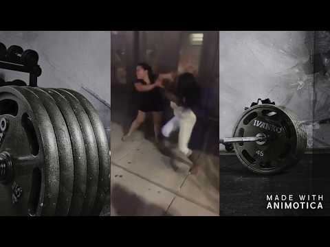 *EXREME GIRLS FIGHTING AT LUNCH!!!COPS PEPPER SRAY THEM..VERY FUNNY