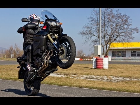 Hình ảnh trong video Yamaha Super Tenere Worldcrosser MY 2012