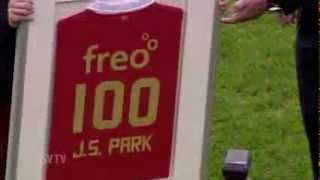 Park gets award for 100 games for PSV