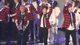 140123 서울가요대상 엑소 (EXO) 시우민 (xiumin) 배꼽인사+하트+친구랑 콩콩콩~