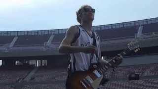 One Direction cover of Teenage Dirtbag - Soundcheck Jones Beach