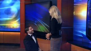 Boyfriend surprises weather girl with surprise proposal - on live TV