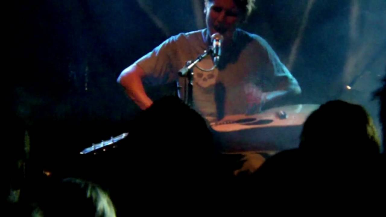 Ben Howard - These Waters - Live @ Le Point FMR (Paris, 2010.04.06 ...