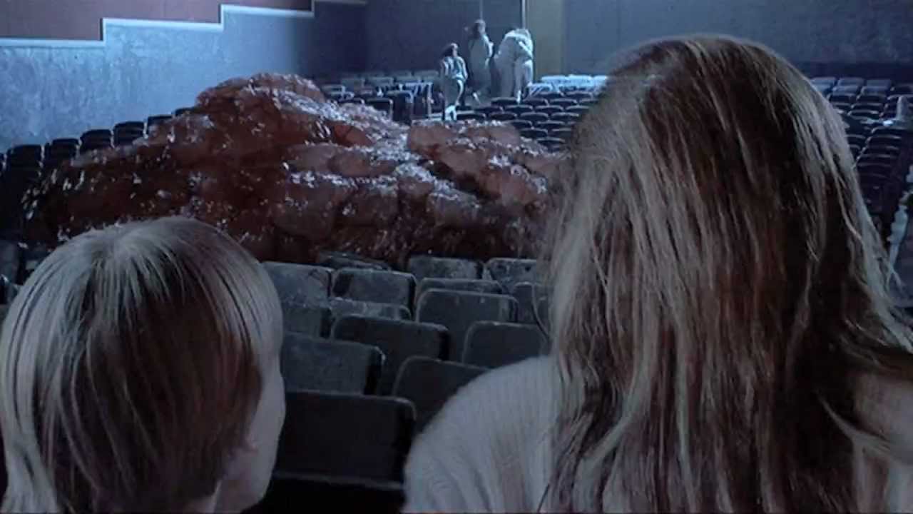The Blob (1988) - Movie Theater Massacre! - YouTube