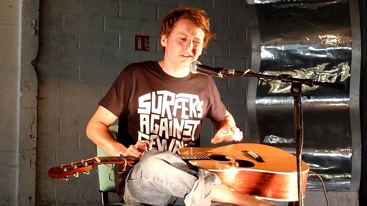 ben howard these waters 7 aout 2010 festival nuits secretes - YouTube