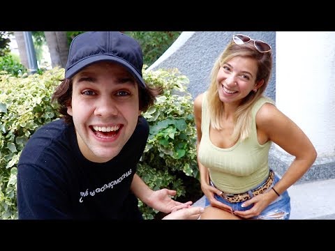 ANNOUNCING HER PREGNANCY