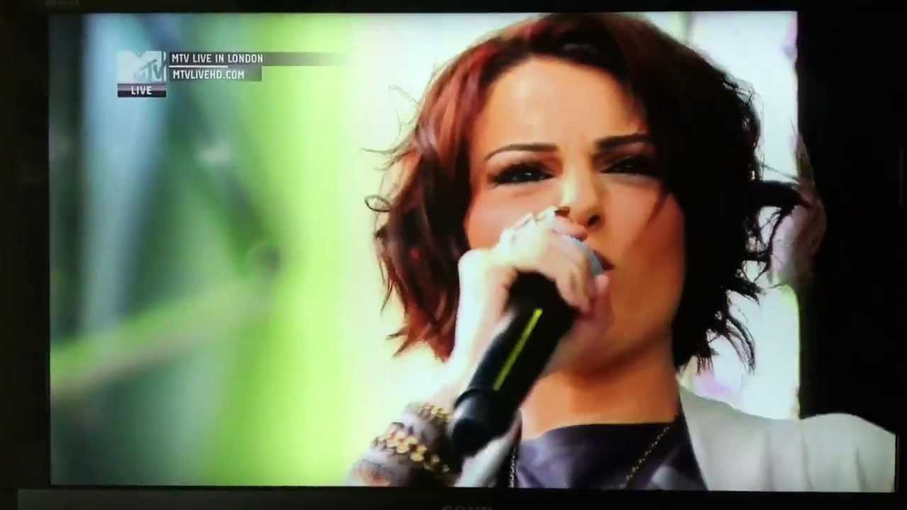 Cher Lloyd - Over The Moon, Live Wireless Festival, Hyde Park, London ...