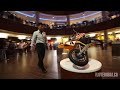 Balance Artist In Dubai Mall — What Is This Sorcery?! o_O (SNAP!)