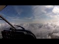 Vol avec les nuages