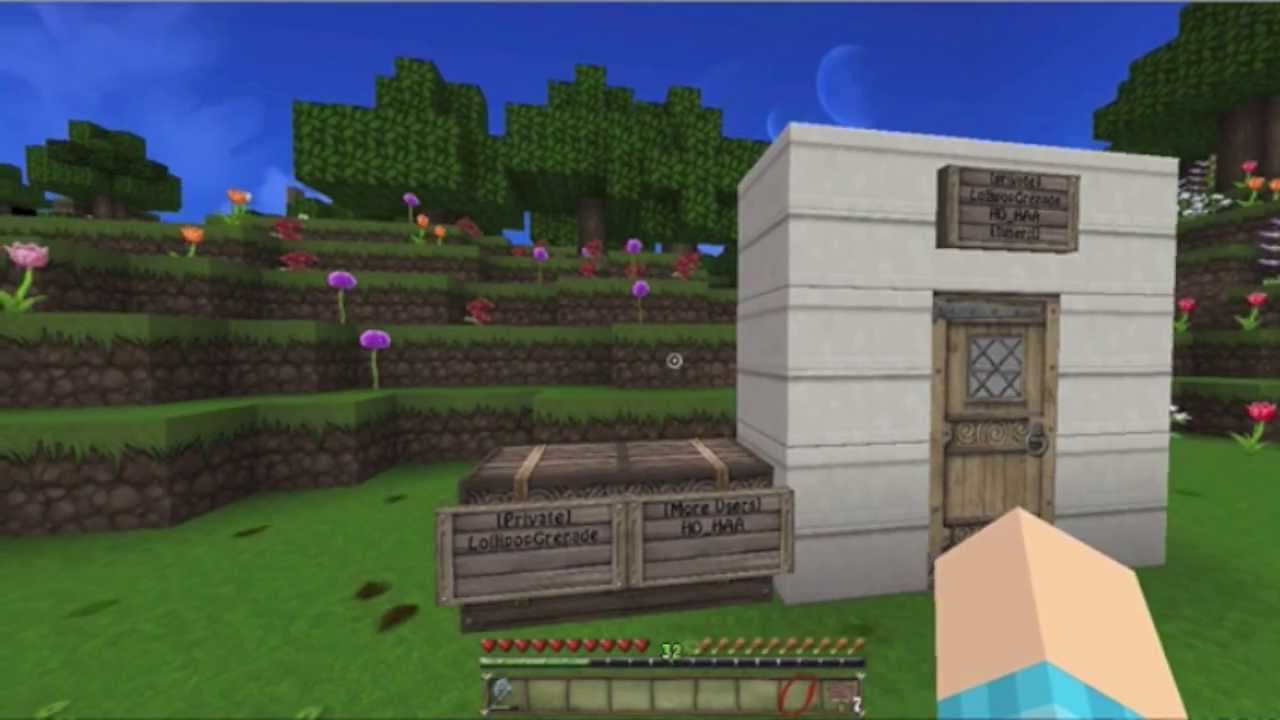 Minecraft tutorial explaining how to lock down doors & chests ...