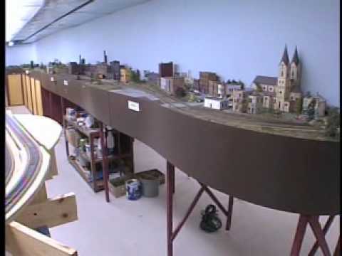 Huge HO Scale Model Railroad Railway Layout - WFRV TV - YouTube