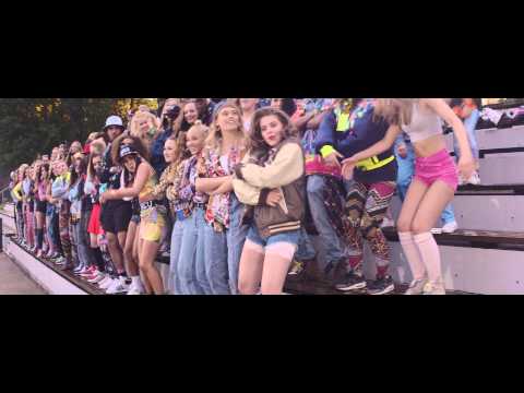 Anna Abreu - Right In Front Of You