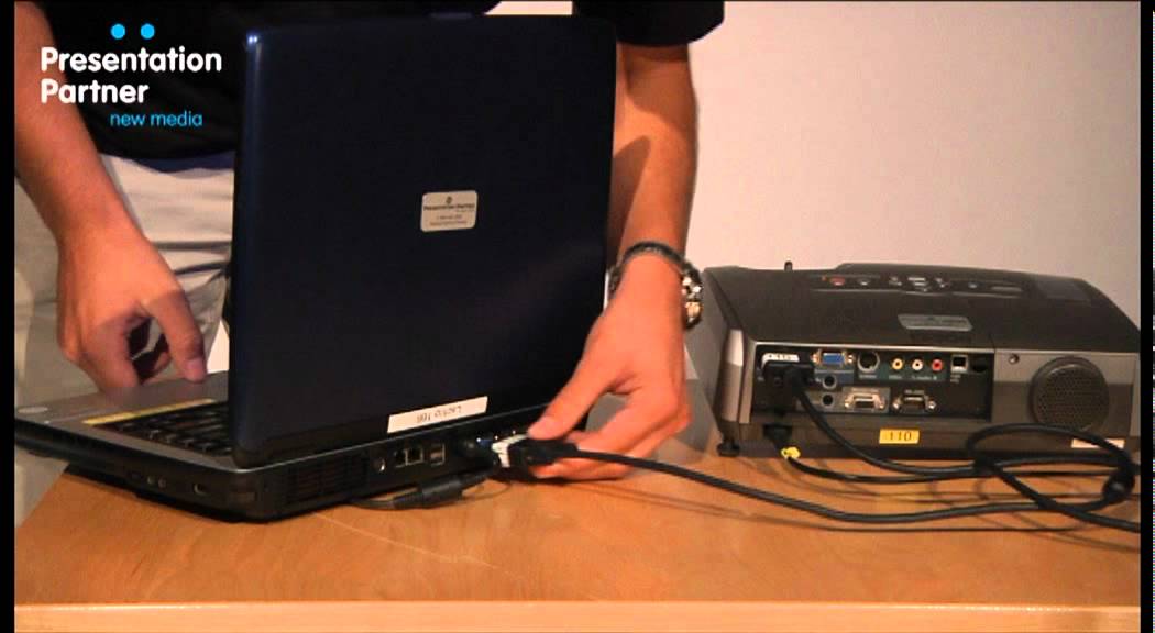 Laptop aansluiten op projector.mov YouTube