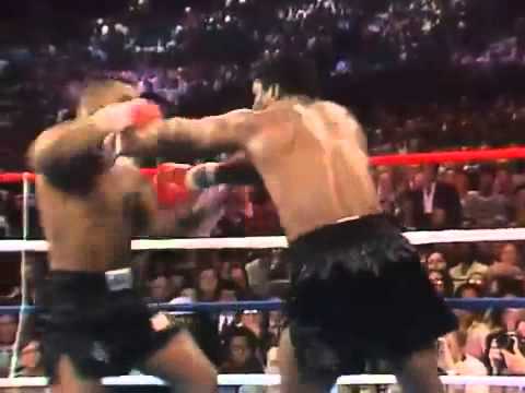 MIKE TYSON first title fight - YouTube