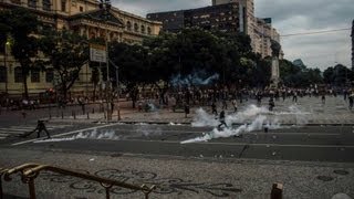 PROFESSORES À PALMATÓRIA   "Aquilo que a televisão não mostrou"