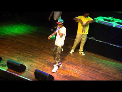 HOUSE OF BLUES LAS VEGAS - Wiz Khalifa ft. Juicy J - In My Car (The Puff Buss)