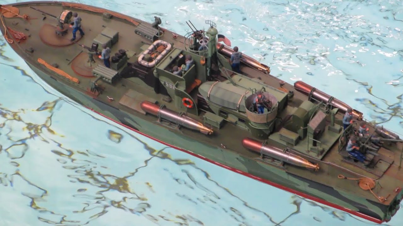 Italeri PT 596 - RC converted scale model torpedo boat - YouTube