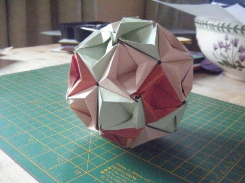 very  kusudama (Intermediet) Kusudama  origami of hard  A origami good Origami which . piece