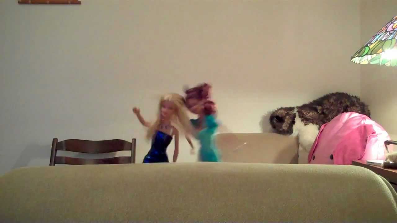 mini barbie fight