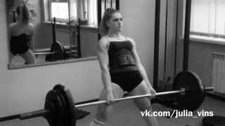 Julia Vins 17 years old. 23.09.2013 Deadlift training. 308,6 lbs (140 kg) own weigh 55 kg (121 lbs)