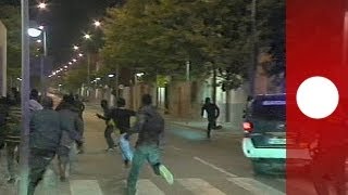 Un centenar de 'sin papeles' cruzan la valla de Melilla