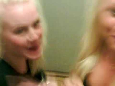 carmen electra gif tumblr hot girls making out topless