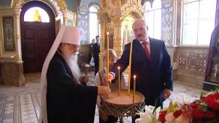 Лукашенко в праздник Пасхи посетил храм-памятник в честь Всех Святых