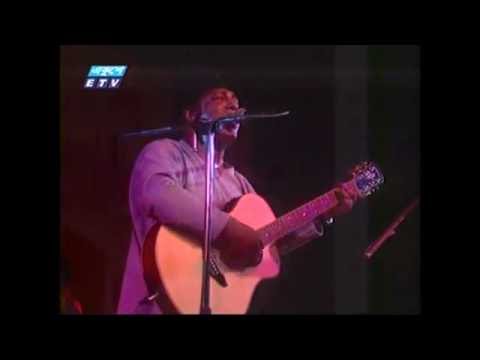 Shei tumi keno eto ochena hole by ayub bacchu