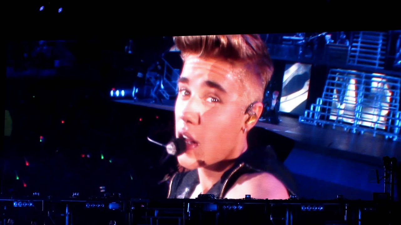 BARCELONA out of town girl (believe tour, justin bieber) - YouTube