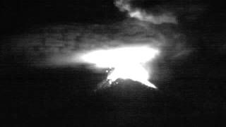 Volcán Popocatépetl Actividad volcánica 4 de Julio de 2013 (1 a 2 am)