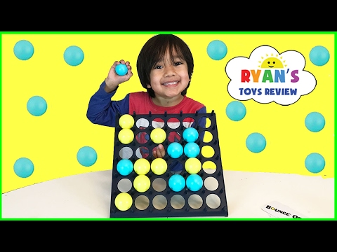 FAMILY FUN GAMES FOR KIDS BOUNCE OFF CHALLENGE! Egg Surprise Toys Disney Mickey Mouse