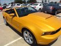 2011 Ford Mustang Gt 5.0 Convertible Start Up, Exterior/ Interior 