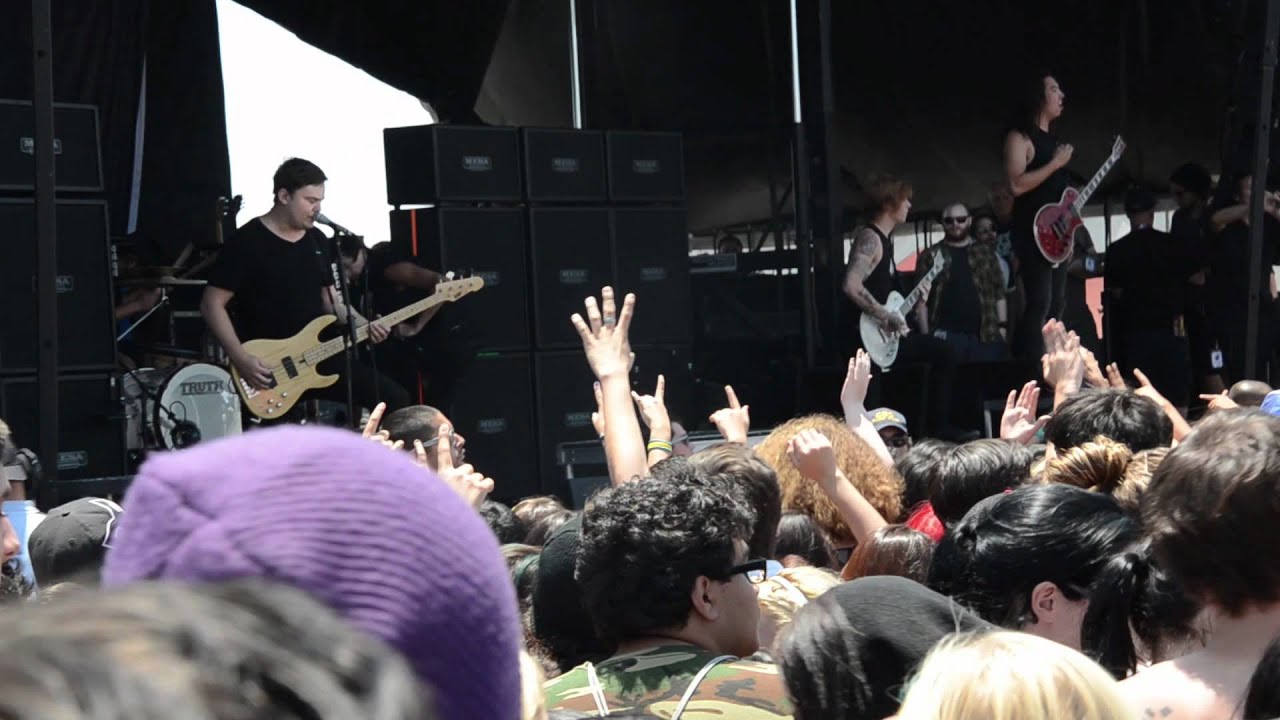 Of Mice And Men - "O.G. Loko" and "Let Live" [Warped Tour 2012 ...