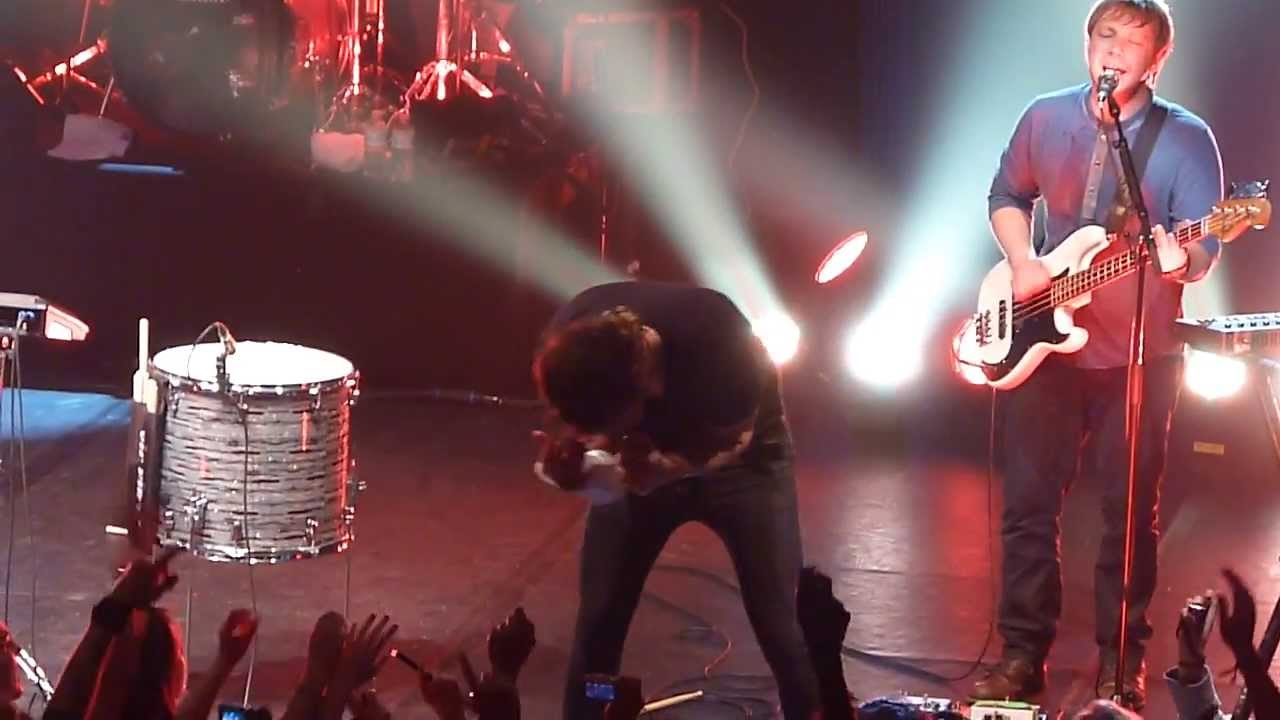 Imagine Dragons - Le Bataclan - Hear Me (Live) - HD - YouTube