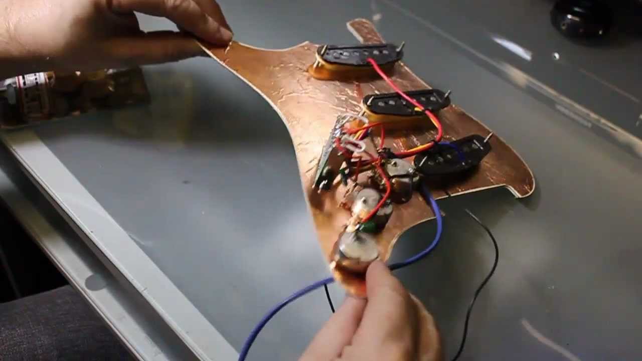 Wiring a Fender Stratocaster - fitting pickups and volume and tone