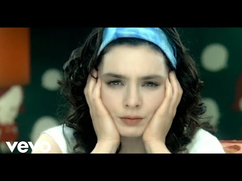 Nil - Bu mudur? Videosunu Izle Nil - Bu mudur? Videosunu Izle