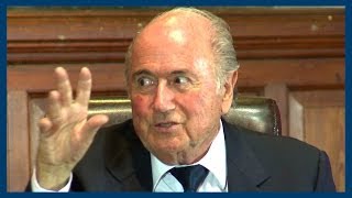 Sepp Blatter Impersonates Ronaldo at Oxford Union