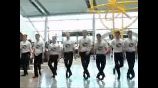 Take The Floor Flashmob At Terminal 2