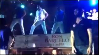 Faruq "El Príncipe" bailando