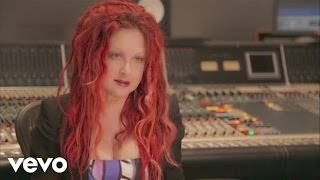 Cyndi Lauper - The Story Behind "I'll Kiss You"