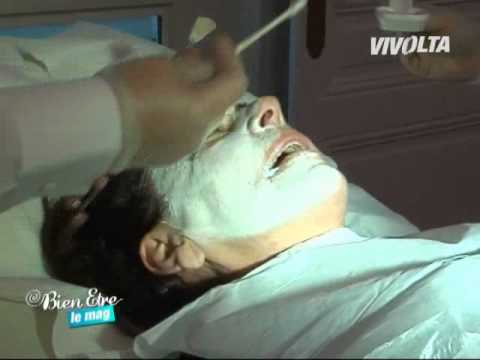 Les masques pour la personne des boutons menus sur le front