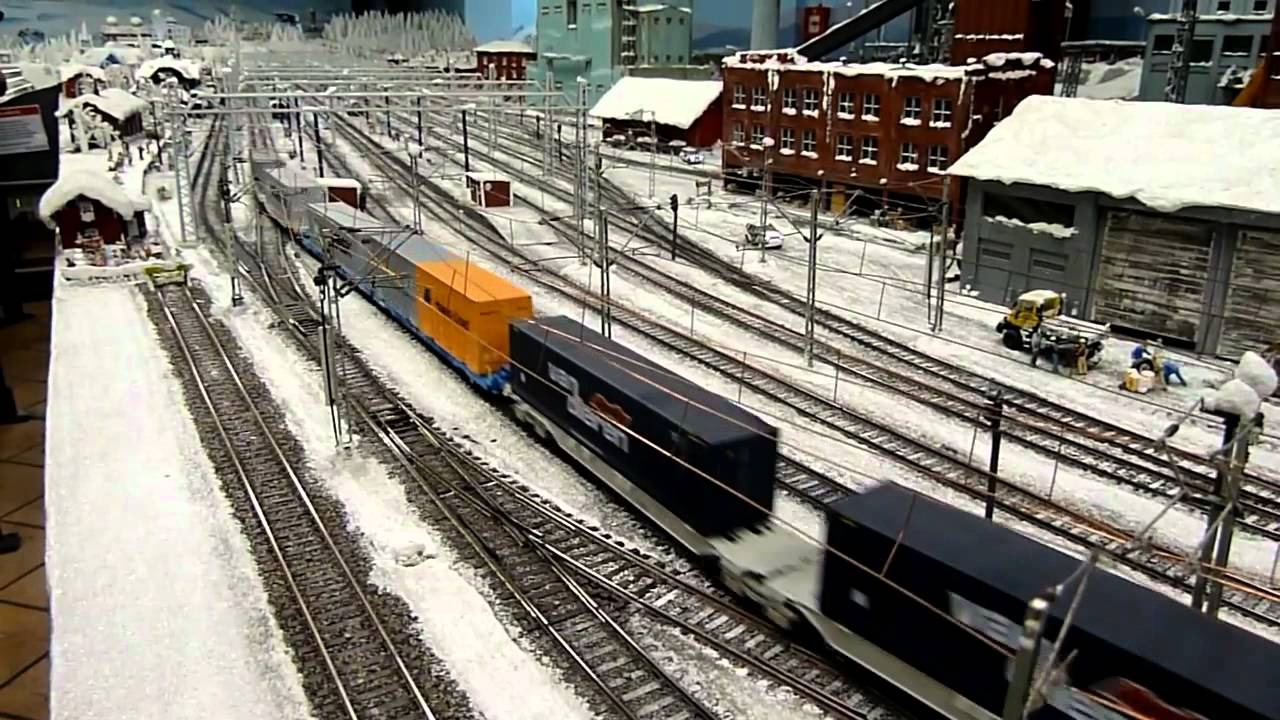 Miniatur Wunderland Hamburg Giant Model Train - YouTube