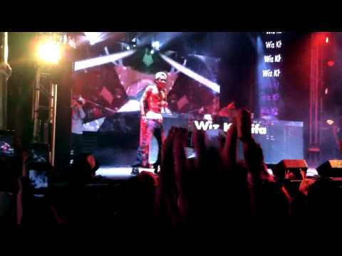 Wiz Khalifa Black and Yellow in Chicago