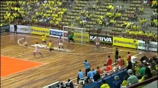 Golaço de voleio de Falcão! Brasil x Croácia - Copa Intercontinental Futsal 2013