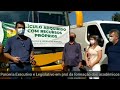 Entrega oficial do ônibus para os acadêmicos