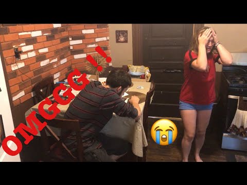 THROWING UP BLOOD PRANK ON GIRLFRIEND !! ( funny reaction )