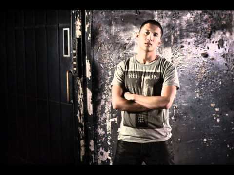 Stevie Hoang - Nobody with Lyrics - YouTube