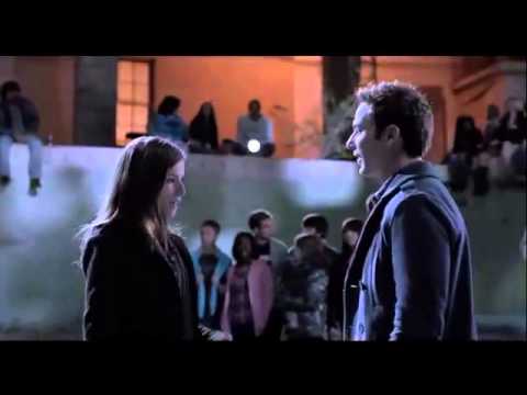 Pitch Perfect TRAILER - The Riff Off , 2012 - YouTube