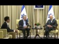 Robert De Niro vai a aniversário de Shimon Peres