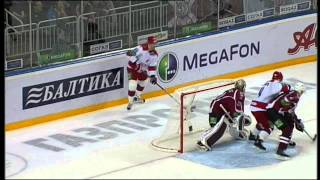 Морозов орудует в "офисе Гретцки" / Morozov's tricky goal from Gretzky's office